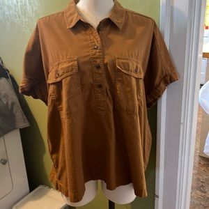 Universal threads shirt